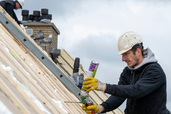 LM Roofing
